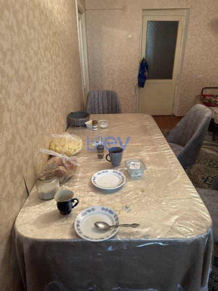 Satış 3 otaqlı Köhnə Tikili bina evi  60m², Bakı