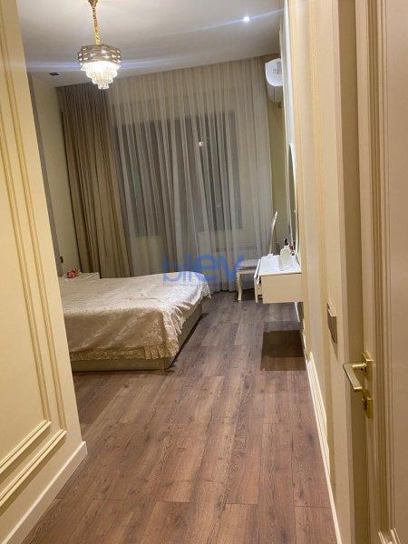 Aylıq Kirayə 3 otaqlı Yeni Tikili bina evi  100m², Bakı