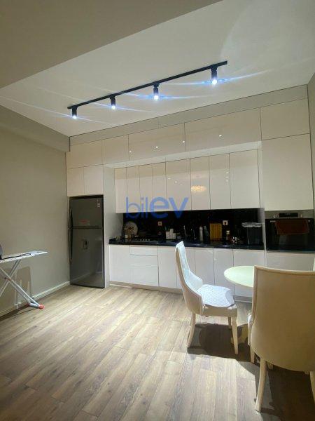 Aylıq Kirayə 3 otaqlı Yeni Tikili bina evi  100m², Bakı