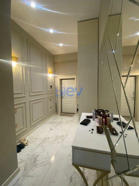 Aylıq Kirayə 3 otaqlı Yeni Tikili bina evi  100m², Bakı