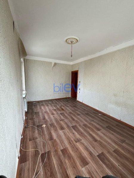 Satış 1 otaqlı Köhnə Tikili bina evi  33m², Bakı