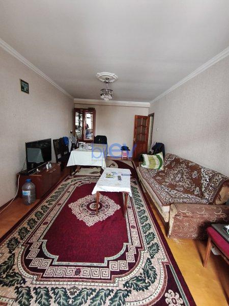 Satış 3 otaqlı Köhnə Tikili bina evi  73m², Bakı