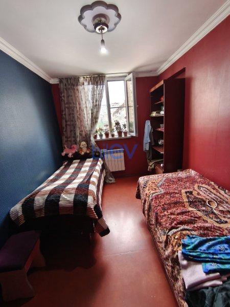 Satış 3 otaqlı Köhnə Tikili bina evi  73m², Bakı