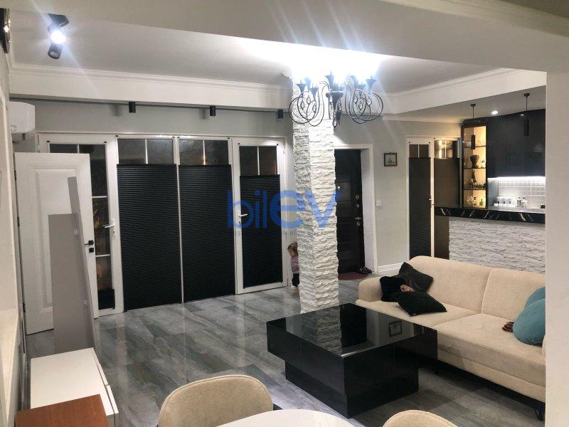 Satış 7 otaqlı Həyət evi  300m², Bakı