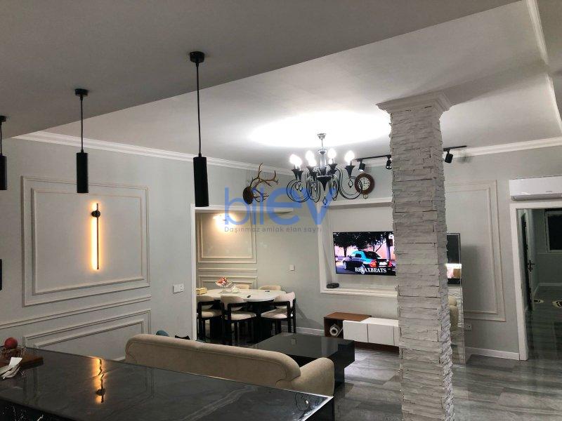 Satış 7 otaqlı Həyət evi  300m², Bakı