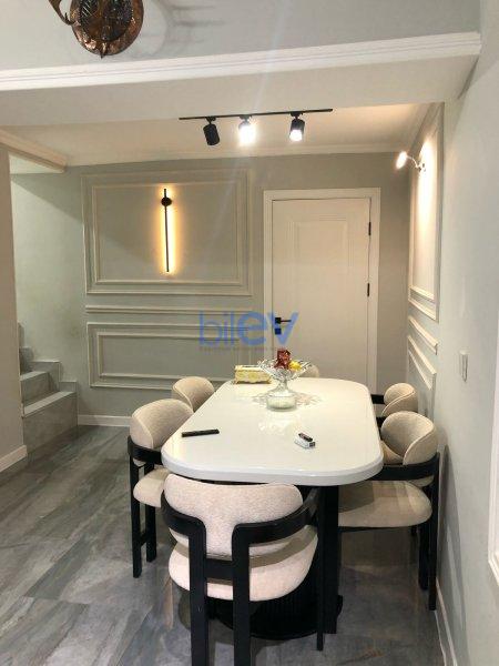 Satış 7 otaqlı Həyət evi  300m², Bakı