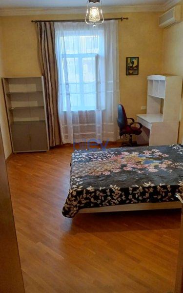 Aylıq Kirayə 3 otaqlı Köhnə Tikili bina evi  74m², Bakı