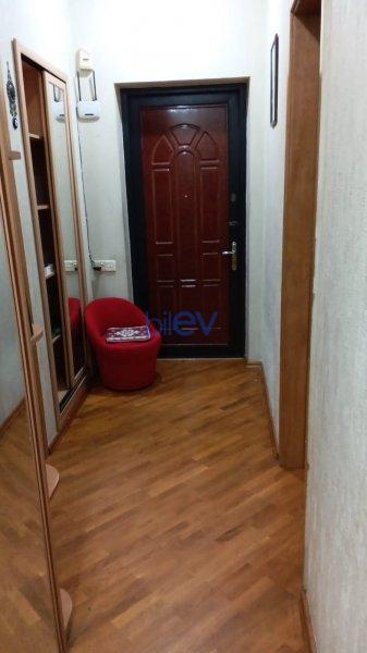 Aylıq Kirayə 3 otaqlı Köhnə Tikili bina evi  74m², Bakı