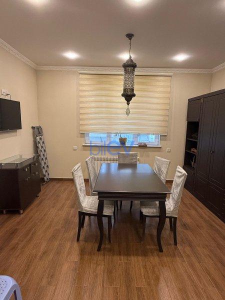 Aylıq Kirayə 2 otaqlı Köhnə Tikili bina evi  70m², Bakı