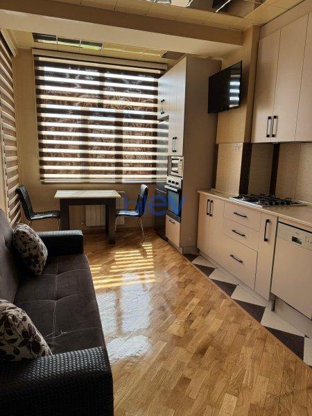 Aylıq Kirayə 2 otaqlı Yeni Tikili bina evi  100m², Bakı
