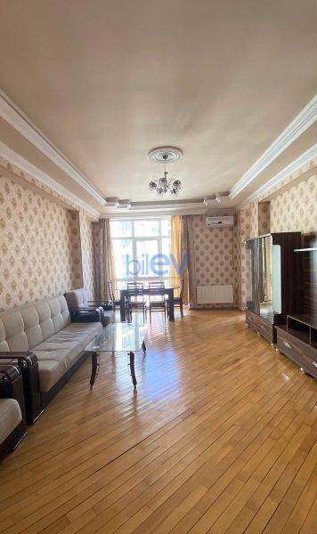 Aylıq Kirayə 3 otaqlı Yeni Tikili bina evi  115m², Bakı