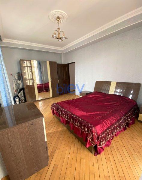 Aylıq Kirayə 3 otaqlı Yeni Tikili bina evi  115m², Bakı