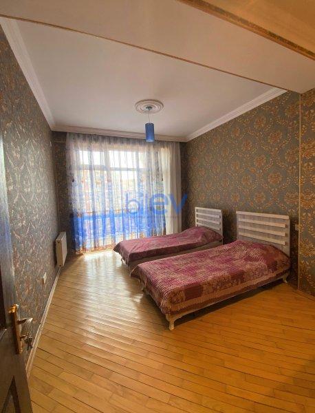 Aylıq Kirayə 3 otaqlı Yeni Tikili bina evi  115m², Bakı
