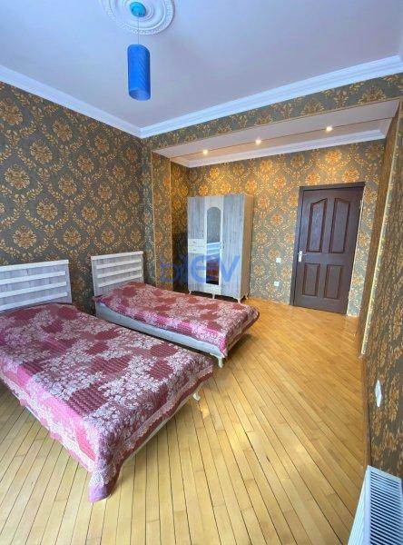 Aylıq Kirayə 3 otaqlı Yeni Tikili bina evi  115m², Bakı