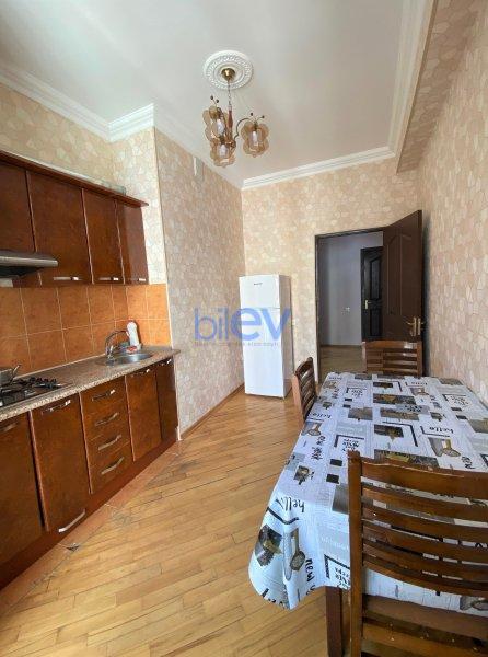 Aylıq Kirayə 3 otaqlı Yeni Tikili bina evi  115m², Bakı