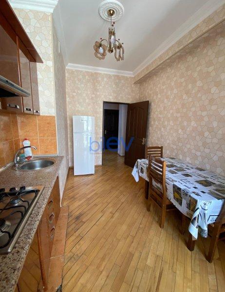 Aylıq Kirayə 3 otaqlı Yeni Tikili bina evi  115m², Bakı
