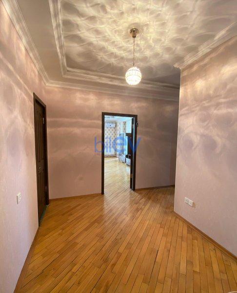 Aylıq Kirayə 3 otaqlı Yeni Tikili bina evi  115m², Bakı