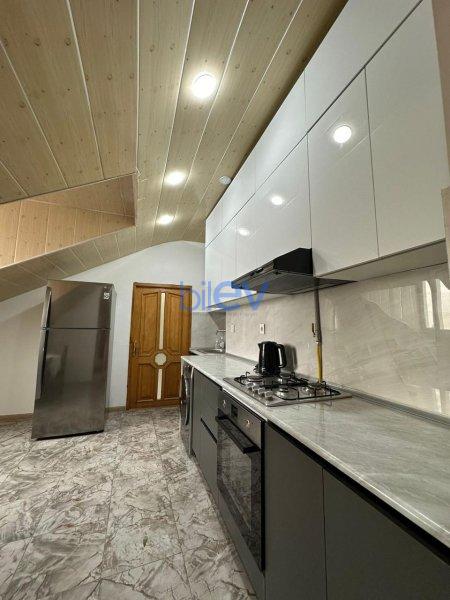 Aylıq Kirayə 4 otaqlı Yeni Tikili bina evi  200m², Bakı