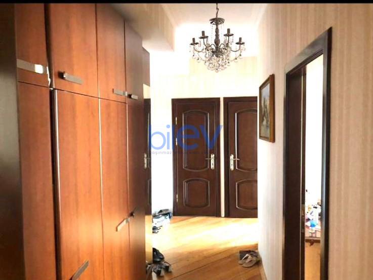 Aylıq Kirayə 2 otaqlı Yeni Tikili bina evi  79m², Bakı