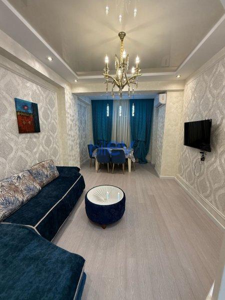 Aylıq Kirayə 2 otaqlı Yeni Tikili bina evi  65m², Bakı