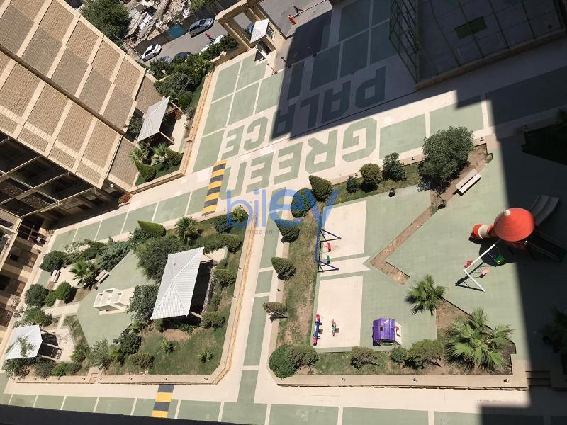Aylıq Kirayə 3 otaqlı Yeni Tikili bina evi  140m², Bakı