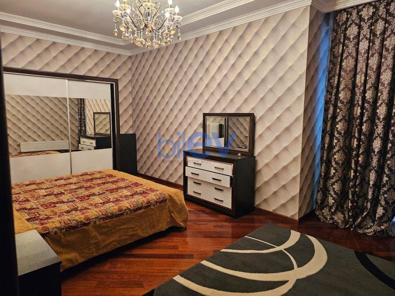 Aylıq Kirayə 3 otaqlı Yeni Tikili bina evi  140m², Bakı