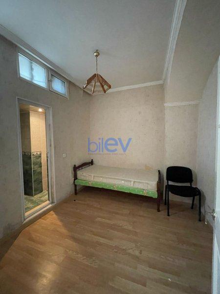 Aylıq Kirayə 4 otaqlı Köhnə Tikili bina evi  140m², Bakı