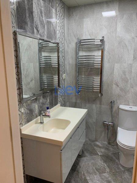 Aylıq Kirayə 2 otaqlı Yeni Tikili bina evi  95m², Bakı