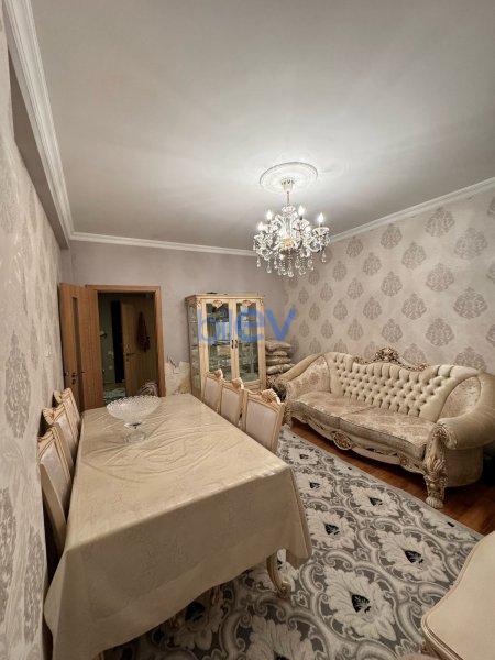 Satış 2 otaqlı Yeni Tikili bina evi  72m², Bakı