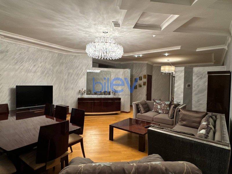 Kirayə (aylıq) 3 otaqlı Yeni Tikili  170m², Bakı