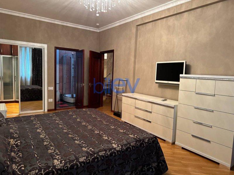 Kirayə (aylıq) 3 otaqlı Yeni Tikili  170m², Bakı