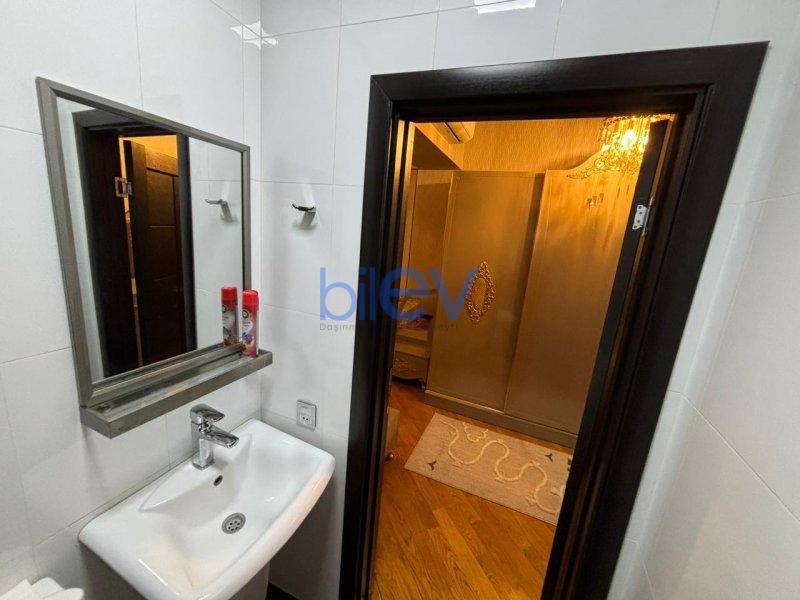 Kirayə (aylıq) 3 otaqlı Yeni Tikili  120m², Bakı