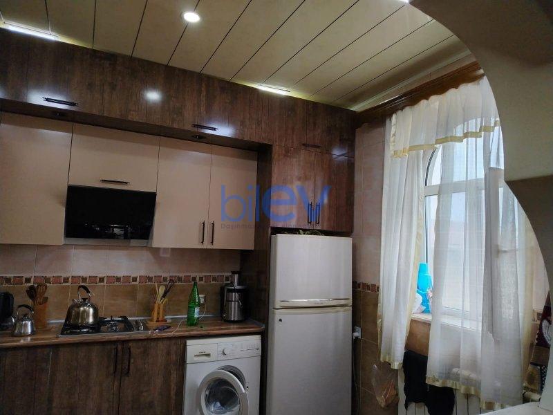 Satılır 8 otaqlı Həyət evi  360m², Bakı