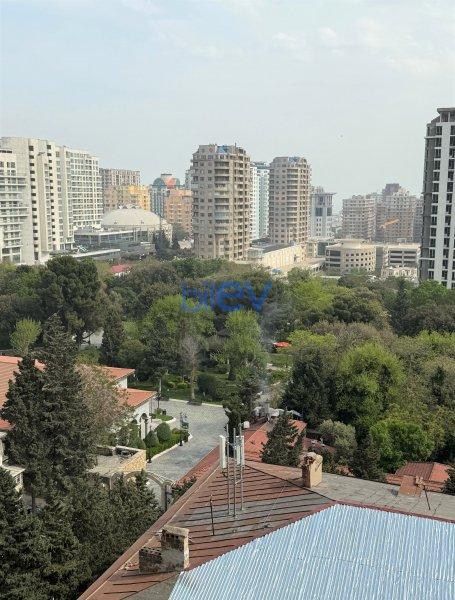 Kirayə (aylıq) 3 otaqlı Yeni Tikili  160m², Bakı