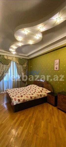 Kirayə (aylıq) 3 otaqlı Yeni Tikili  150m², Bakı