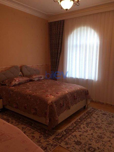 Satılır 6 otaqlı Villa  300m², Bakı