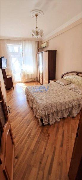 Aylıq Kirayə 3 otaqlı Köhnə Tikili bina evi  95m², Bakı