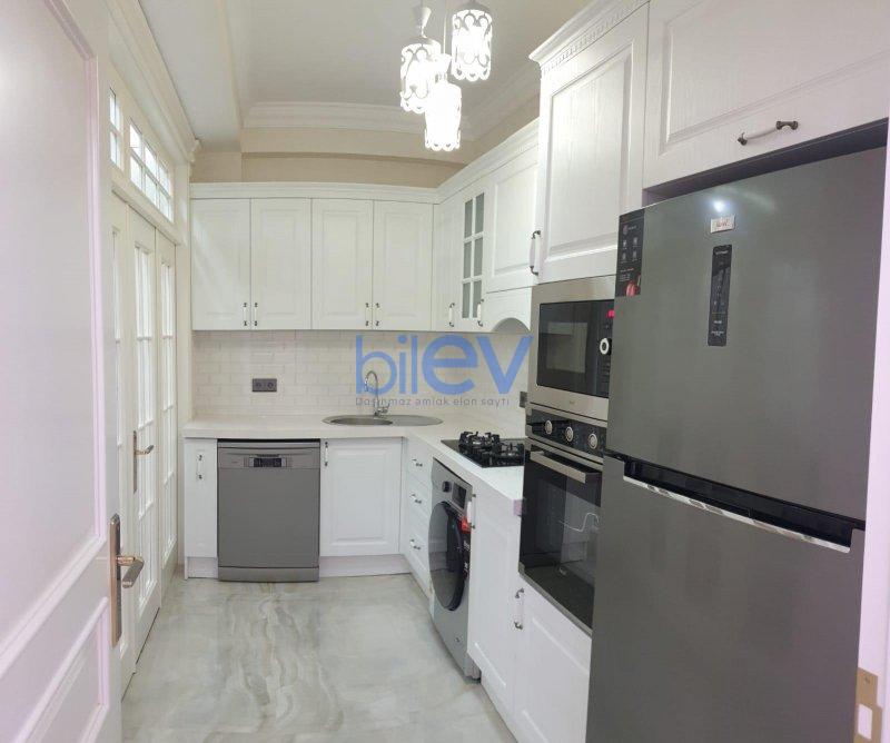 Kirayə (aylıq) 3 otaqlı Yeni Tikili  102m², Bakı