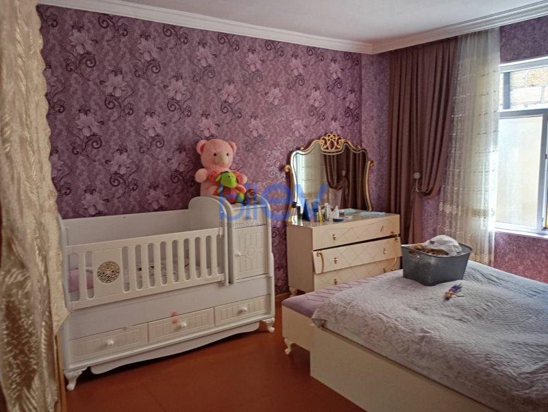 Satılır 4 otaqlı Həyət evi  100m², Bakı