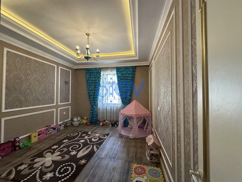 Satılır 5 otaqlı Bağ evi  400m², Bakı