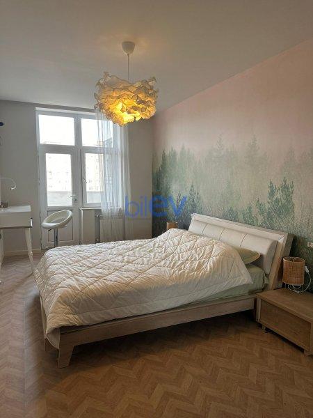 Kirayə (aylıq) 3 otaqlı Yeni Tikili  140m², Bakı