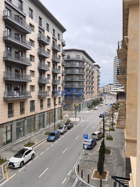 Satılır 4 otaqlı Yeni Tikili  209m², Bakı