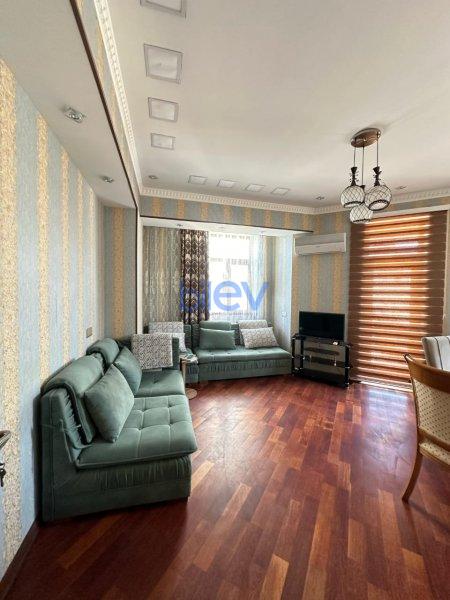 Kirayə (aylıq) 2 otaqlı Yeni Tikili  84m², Bakı