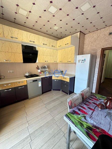 Kirayə (aylıq) 2 otaqlı Yeni Tikili  84m², Bakı