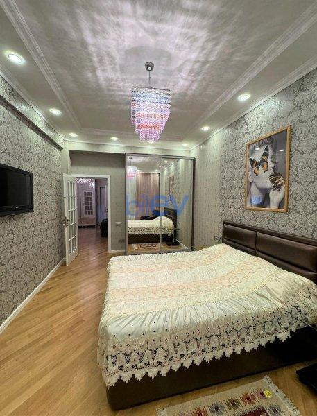 Kirayə (aylıq) 3 otaqlı Yeni Tikili  105m², Bakı