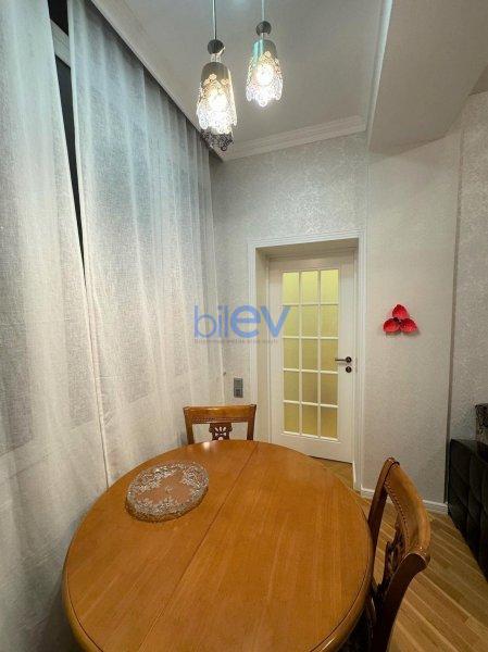 Kirayə (aylıq) 3 otaqlı Yeni Tikili  105m², Bakı
