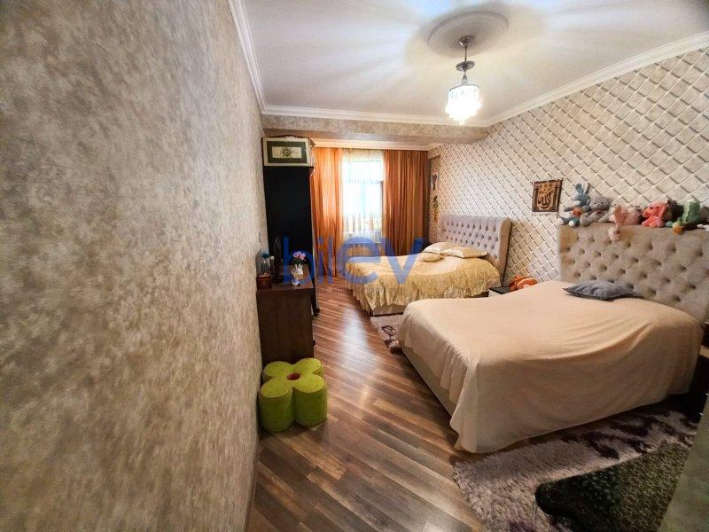 Satılır 2 otaqlı Yeni Tikili  82m², Bakı
