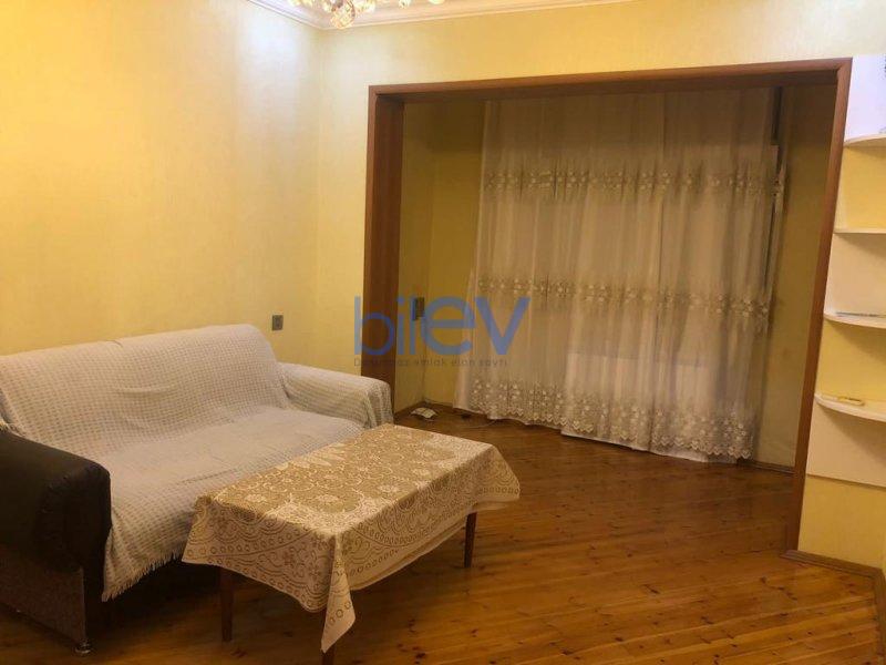 Aylıq Kirayə 2 otaqlı Köhnə Tikili bina evi  74m², Bakı