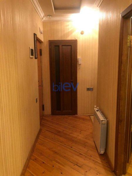Aylıq Kirayə 2 otaqlı Köhnə Tikili bina evi  74m², Bakı
