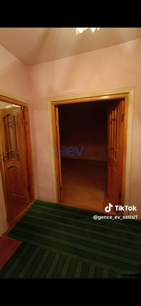 Satılır 2 otaqlı Köhnə Tikili  52m², Gəncə